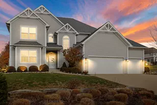 699 Stone Ridge Dr, Lake Geneva, WI 53147 - Photo 1