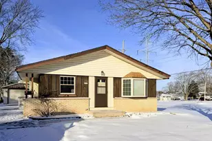 4127 S 89th St, Greenfield, WI 53228 - Photo 37