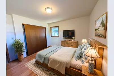 4127 S 89th St, Greenfield, WI 53228 - Photo 15