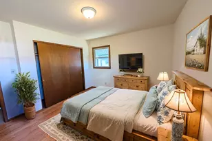 4127 S 89th St, Greenfield, WI 53228 - Photo 15