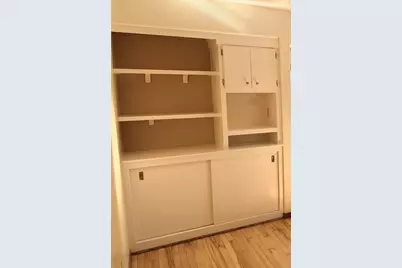 4127 S 89th St, Greenfield, WI 53228 - Photo 5