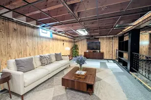 4127 S 89th St, Greenfield, WI 53228 - Photo 19