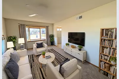 4127 S 89th St, Greenfield, WI 53228 - Photo 9