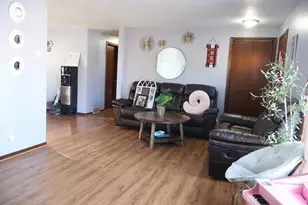 215 Prospect Cir, Shawano, WI 54166 - Photo 5