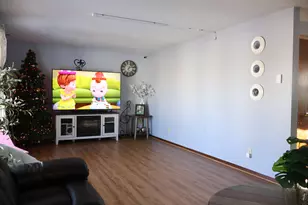 215 S Prospect Circle, Shawano, WI 54166 - Photo 5