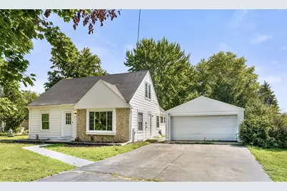 550 N Riverside Dr, Saukville, WI 53080 - Photo 31