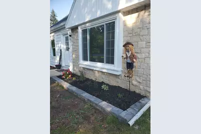 550 N Riverside Dr, Saukville, WI 53080 - Photo 25