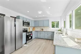 550 N Riverside Dr, Saukville, WI 53080 - Photo 3