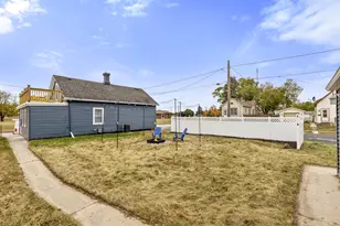 1143 S 23rd St, Manitowoc, WI 54220 - Photo 21