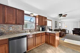 2608 S 68th St, Milwaukee, WI 53219 - Photo 7