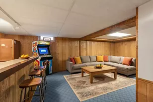 6585 N Range Line Rd, Glendale, WI 53209 - Photo 23