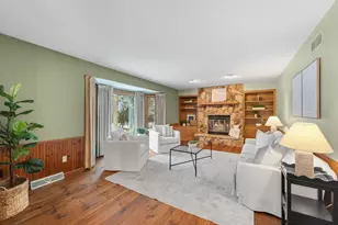 6585 N Range Line Rd, Glendale, WI 53209 - Photo 11