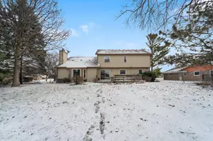 6585 N Range Line Rd, Glendale, WI 53209 - Photo 29