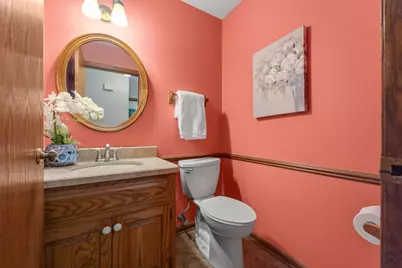 6585 N Range Line Rd, Glendale, WI 53209 - Photo 13