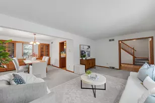 6585 N Range Line Rd, Glendale, WI 53209 - Photo 5