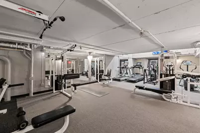 270 E Highland Ave #1021, Milwaukee, WI 53202 - Photo 37