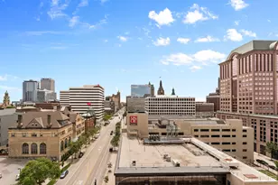 270 E Highland Ave, Milwaukee, WI 53202 - Photo 51