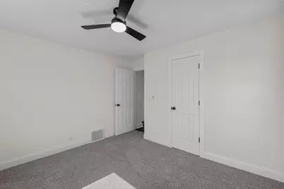 1005  Center St, Delavan, WI 53115 - Photo 7