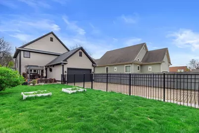 1821 N Vel R Phillips Ave, Milwaukee, WI 53212 - Photo 37