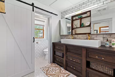 1821 N Vel R Phillips Ave, Milwaukee, WI 53212 - Photo 33