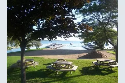 1076  Shabbona Dr, Fontana, WI 53125 - Photo 81