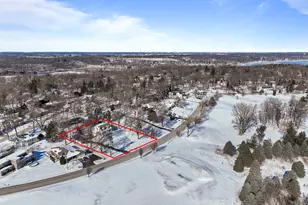 1076 Shabbona Dr, Fontana, WI 53125 - Photo 111