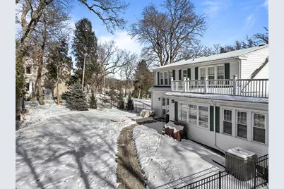 1076  Shabbona Dr, Fontana, WI 53125 - Photo 103