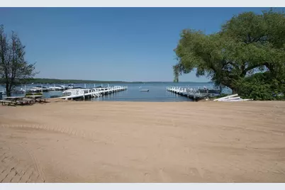 1076  Shabbona Dr, Fontana, WI 53125 - Photo 87