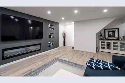 114  Manor Ct, Slinger, WI 53086 - Photo 25