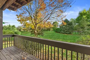 9155 W Elm Ct, Franklin, WI 53132 - Photo 7