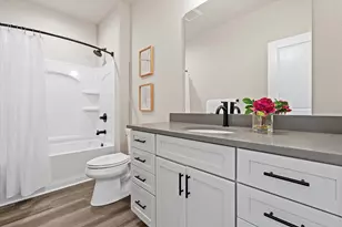 7010 Stonewood Ln, Lannon, WI 53046 - Photo 15