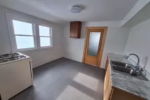 4661 N 29th St, Milwaukee, WI 53209 - Photo 13