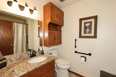 15035 W Kingsway Dr, New Berlin, WI 53151 - Photo 23