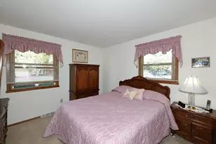 15035 W Kingsway Dr, New Berlin, WI 53151 - Photo 13