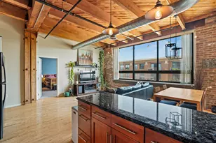 234 E Reservoir Ave, Milwaukee, WI 53212 - Photo 9