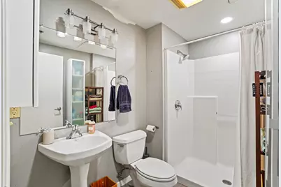 234 E Reservoir Ave #503, Milwaukee, WI 53212 - Photo 19