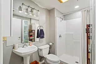 234 E Reservoir Ave, Milwaukee, WI 53212 - Photo 19