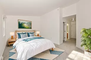 5228 S Hidden Dr, Greenfield, WI 53221 - Photo 9