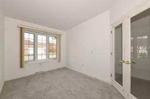 5228 S Hidden Dr, Greenfield, WI 53221 - Photo 23