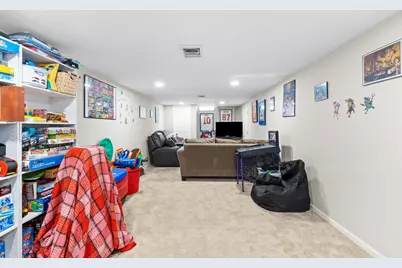 816  Birch Dr, Waukesha, WI 53188 - Photo 17