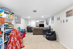 816 Birch Dr, Waukesha, WI 53188 - Photo 17