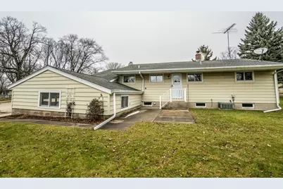 325 W Dodge St, Port Washington, WI 53074 - Photo 17