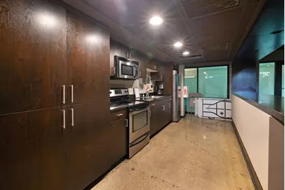 270 E Highland Ave #437, Milwaukee, WI 53202 - Photo 19