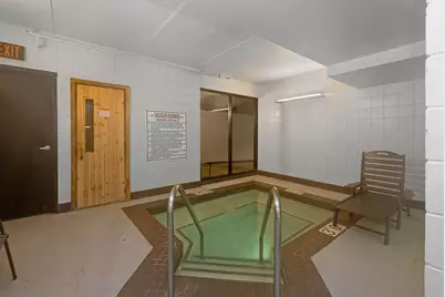 270 E Highland Ave #437, Milwaukee, WI 53202 - Photo 17