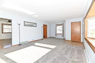 6206 W Fairlane Ave, Brown Deer, WI 53223 - Photo 7