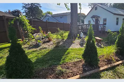 4308  West Dr, Delavan, WI 53115 - Photo 13