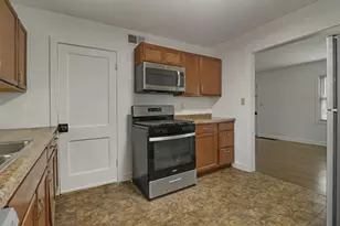 7502 29th Ave, Kenosha, WI 53143 - Photo 9