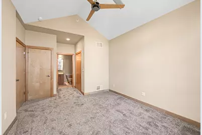 7513 W Tuckaway Pines Cir, Franklin, WI 53132 - Photo 43