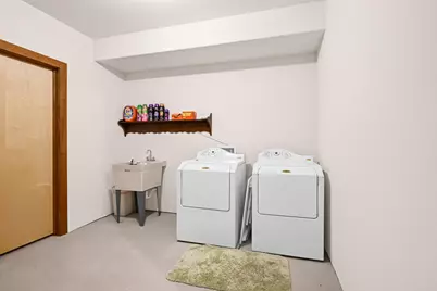 7513 W Tuckaway Pines Cir, Franklin, WI 53132 - Photo 27