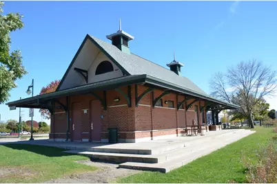 321  Park Hill Dr #A, Pewaukee, WI 53072 - Photo 29